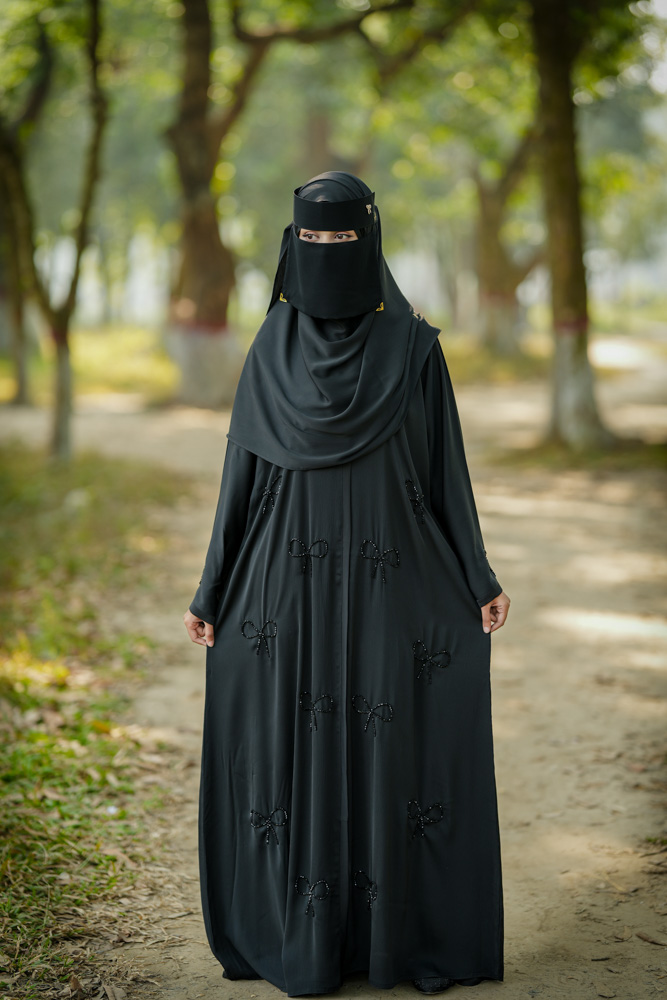 KARCHUPI POOKIE ABAYA BLACK
